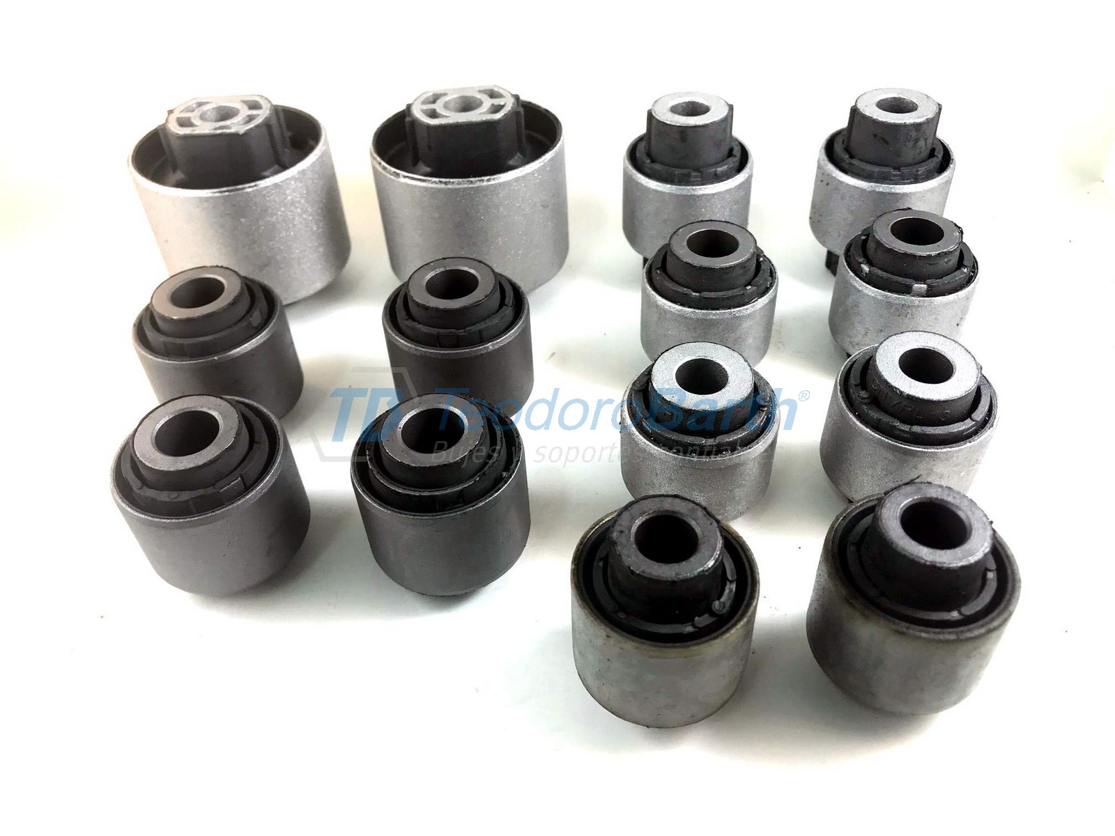 KIT COMPLETO DE BUJES TREN TRASERO VENTO (14 piezas)